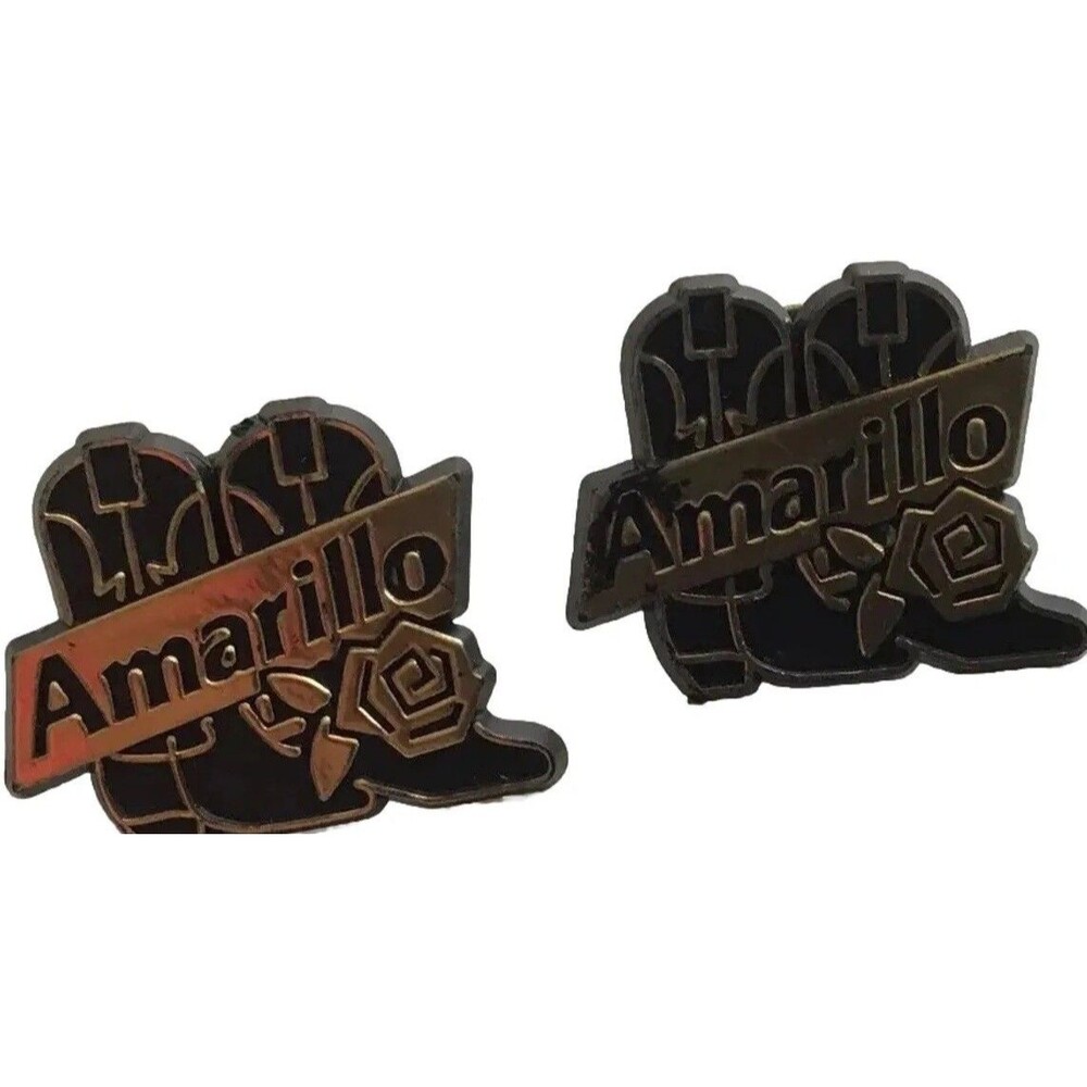 Amarillo Tx Cowboy Boots Lapel Pin - Plastic Vtg Tx Panhandle City USA Souvenir